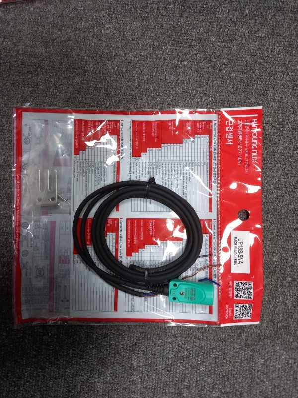 Cảm biến từ DC 3 dây Hanyoung UP18S-5NA