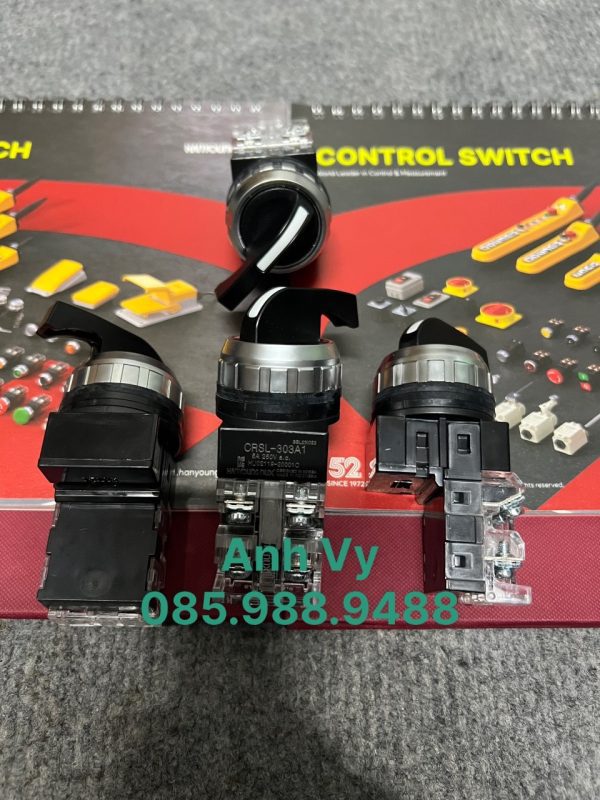 Công tắc chuyển mạch 3 vị trí CRSL-303A1 Hanyoung